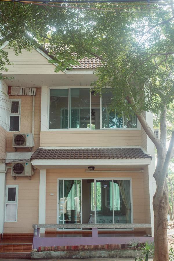 Baan Suan Resort Juree Punsuk Suphan Buri Exterior photo