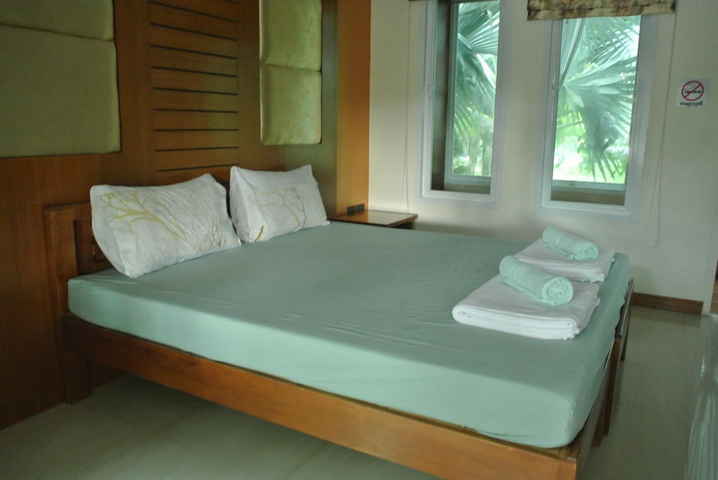 Baan Suan Resort Juree Punsuk Suphan Buri Exterior photo