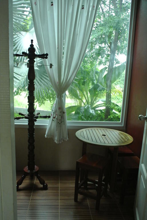 Baan Suan Resort Juree Punsuk Suphan Buri Room photo