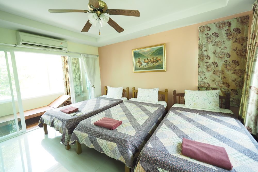 Baan Suan Resort Juree Punsuk Suphan Buri Exterior photo